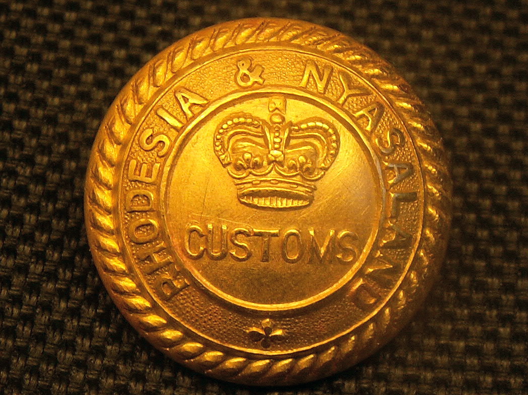 federal customs uniform button
